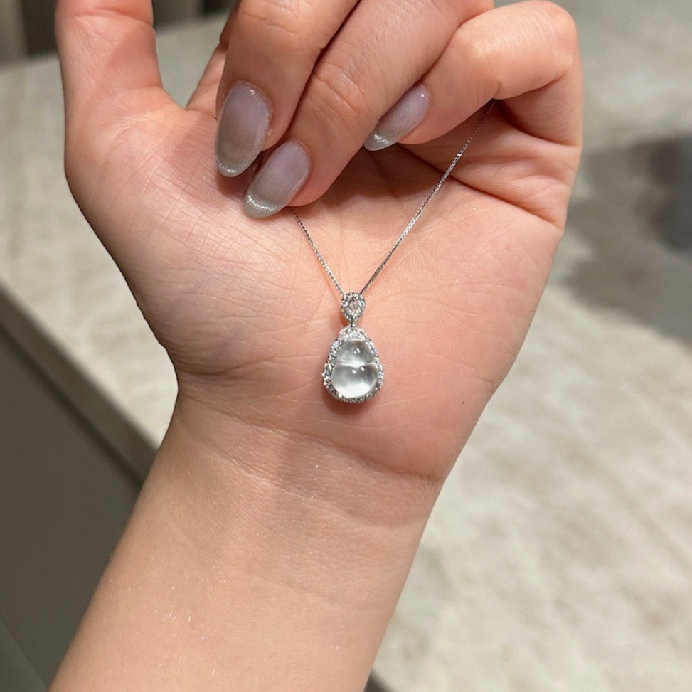 刚白葫芦项链 (Aqua White Grace Gourd Necklace)