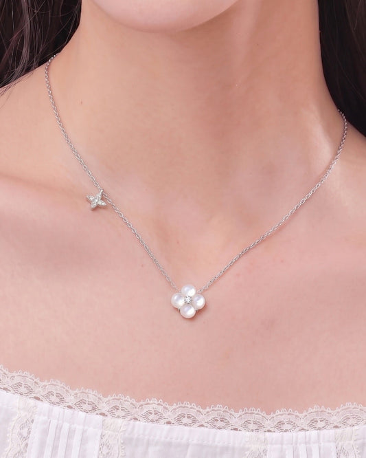 Bloom Rosette Necklace- Ivory