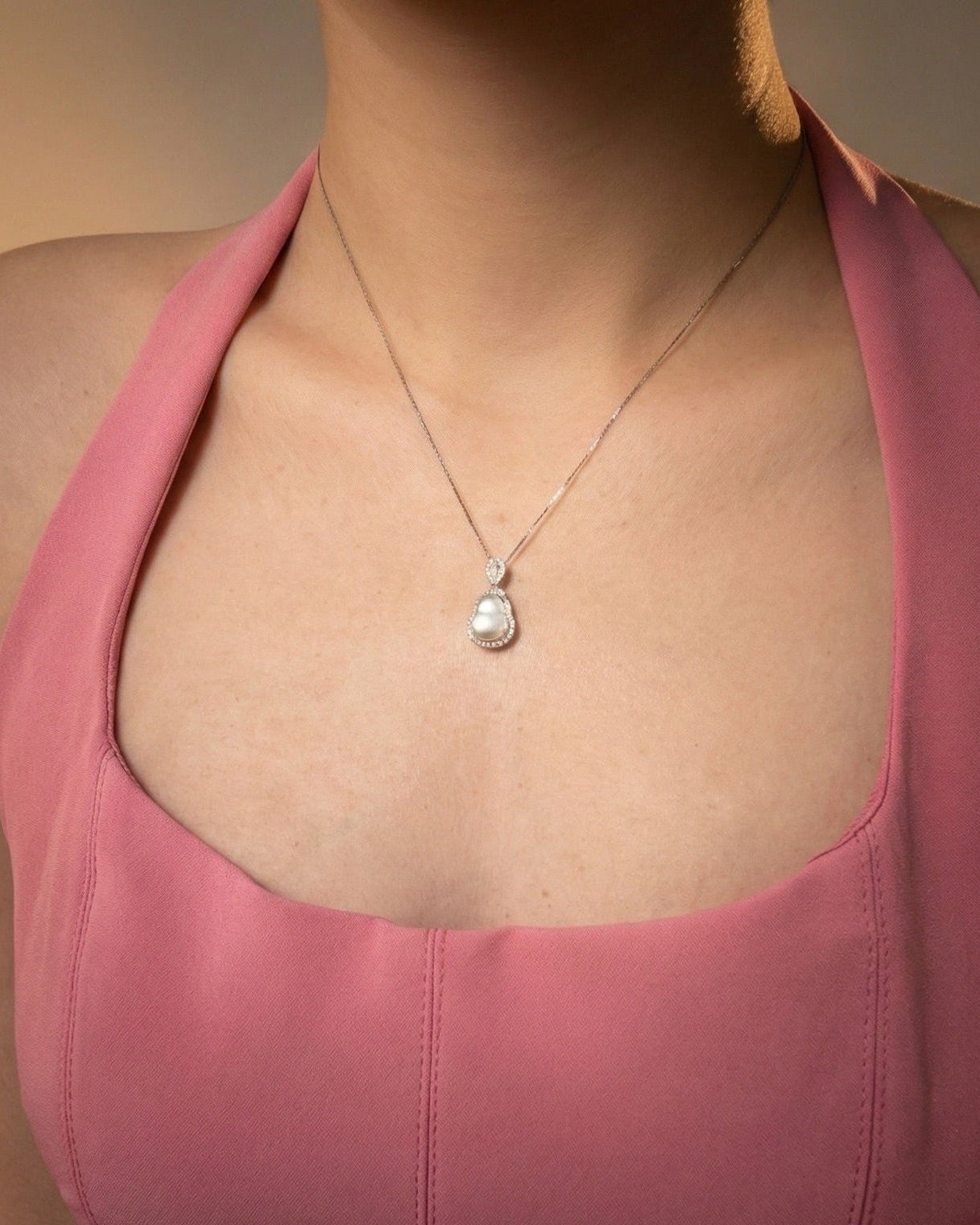 刚白葫芦|Aqua White Grace Gourd Necklace