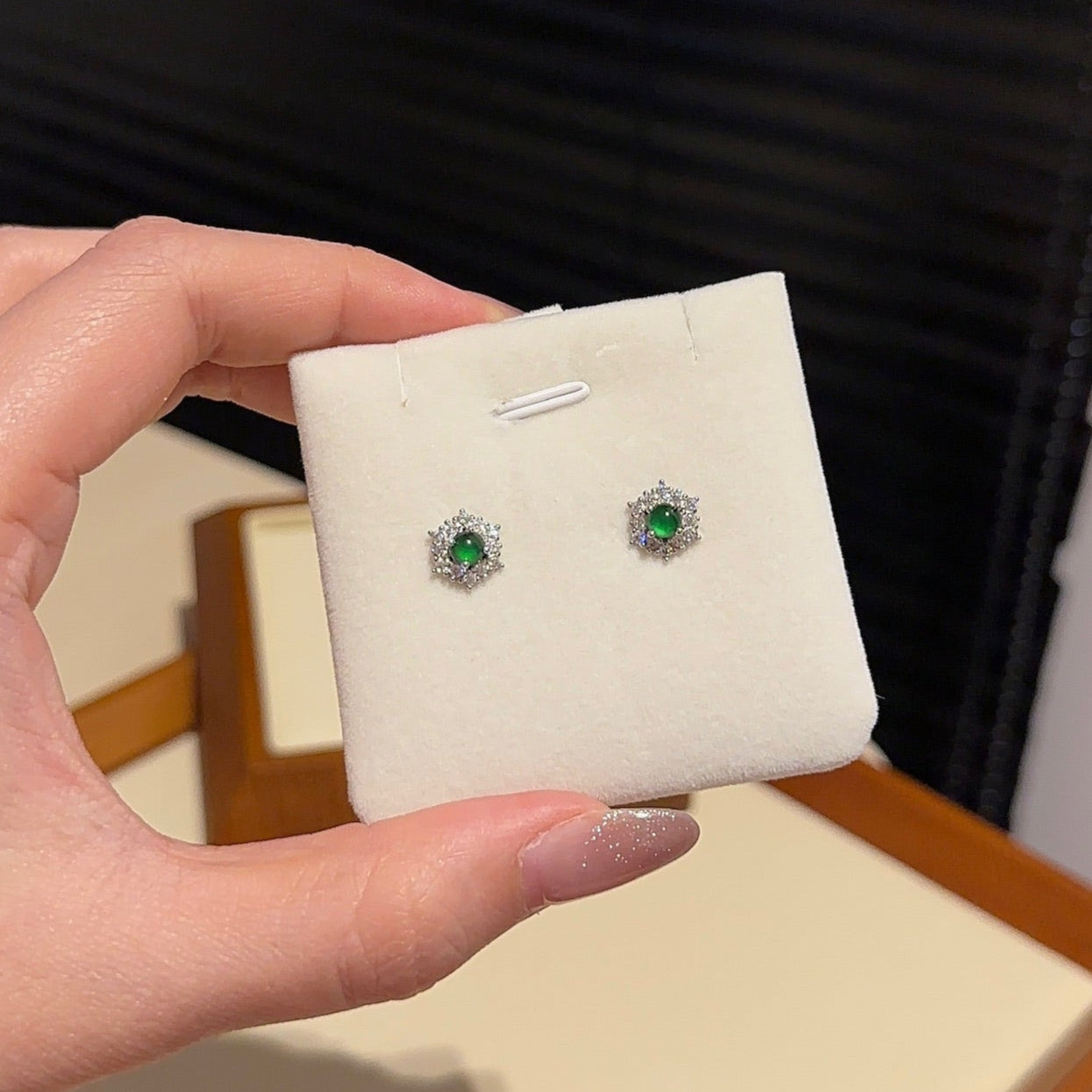 冰绿小6角蛋面翡翠耳钉 (Icy Green Harmony Cabochon Earring)