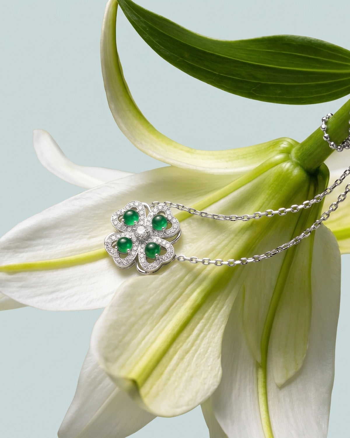 冰润辣绿幸运草翡翠项链|Icy Vivid Green Lucky Clover Jade Necklace