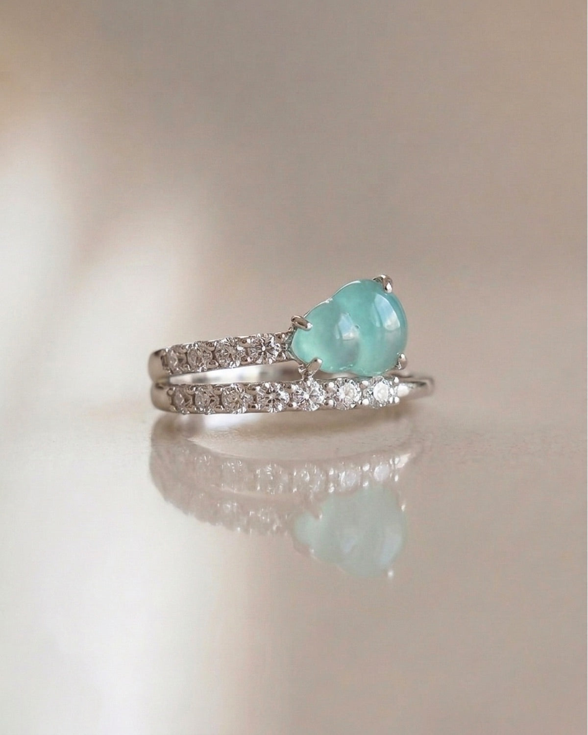 冰蓝如意双轨翡翠戒指|Icy Blue Ruyi Duet Jade Ring