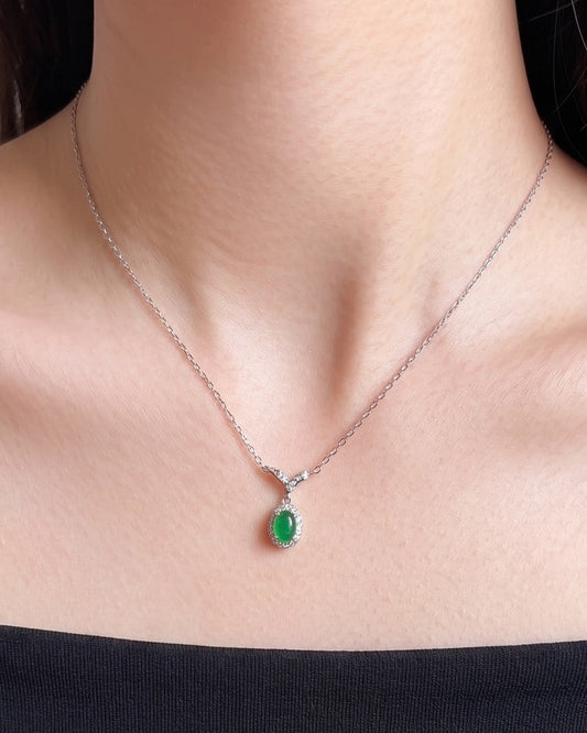阳绿蛋面翡翠项链 | Vivid Green Jade Cabochon Necklace