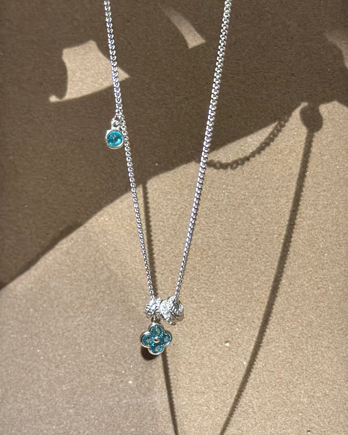 幸运蓝四叶草项链 (Paraiba Gemstone Necklace)