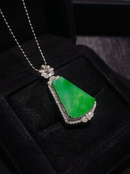满阳绿无事牌翡翠吊坠|Full Yang Green Burmese Jade Plaque