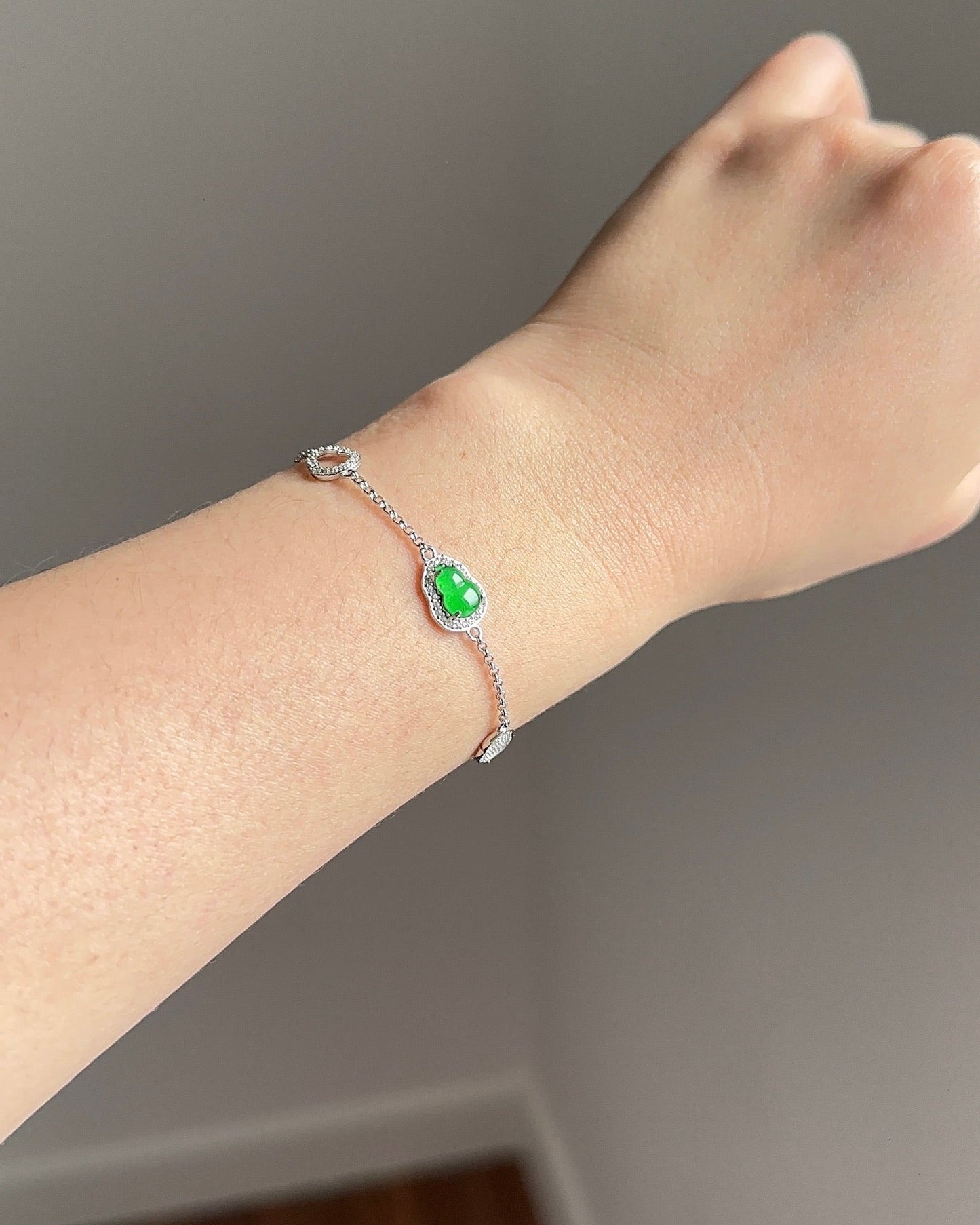 冰绿葫芦翡翠|Bright Green Gourd Jade Bracelet