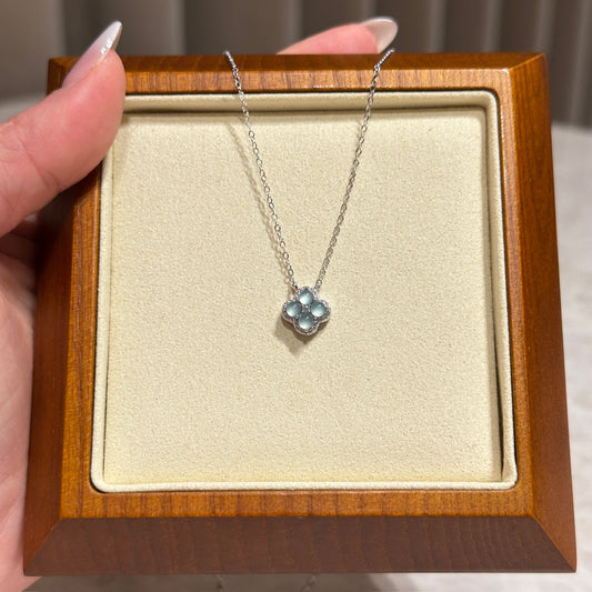 银蓝四叶草翡翠项链 (Silver Blue Clover of Luck Necklace)