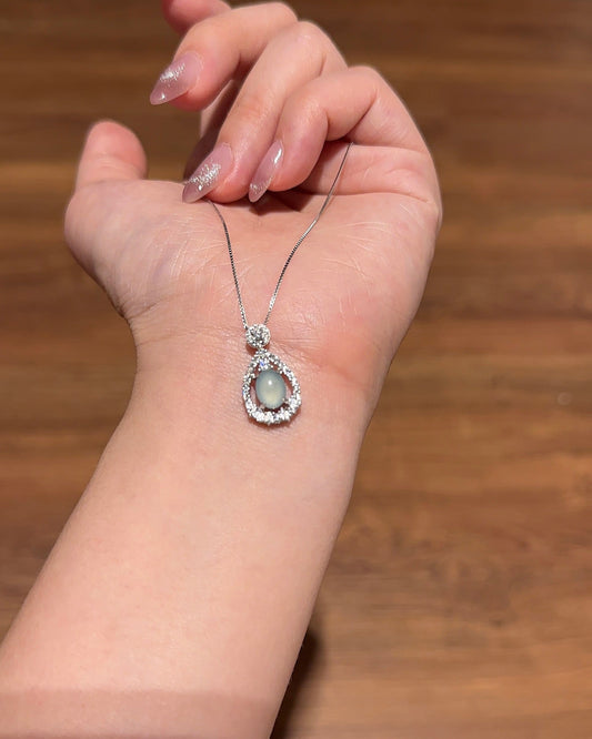 湖蓝水滴翡翠项链 (Lake Blue Dewdrop Necklace)