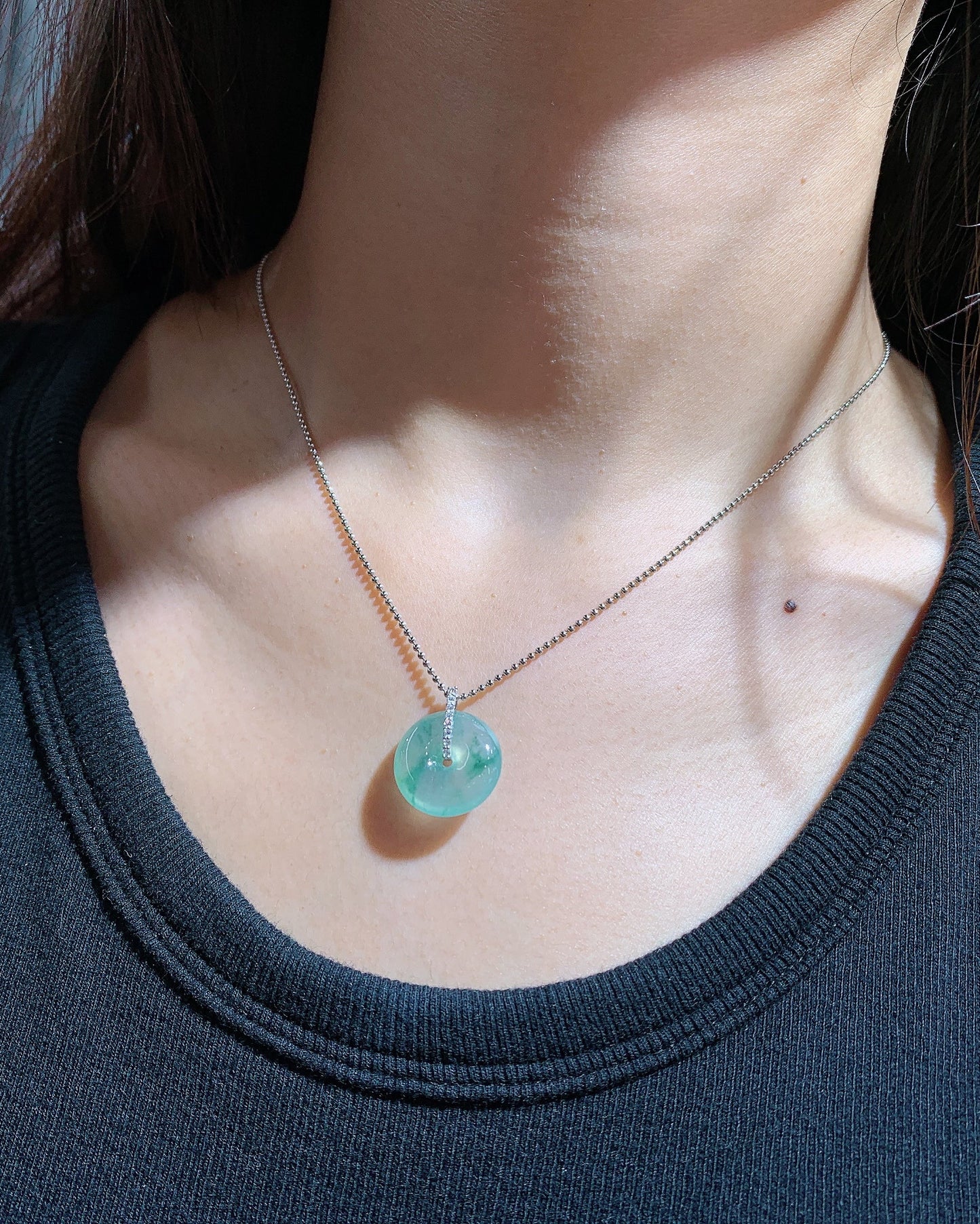 冰飘花平安扣翡翠吊坠｜Icy Floating Green Peace Coin Burmese Jade