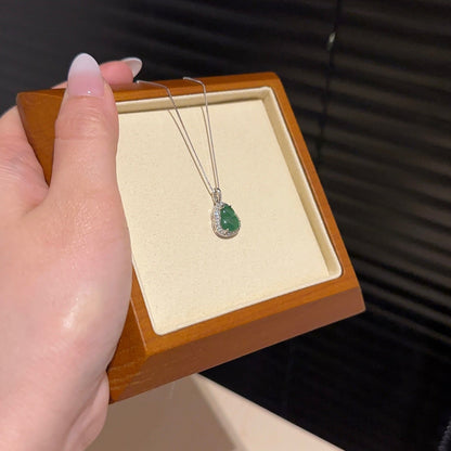 明艳冰阳绿葫芦「高货」Vivid Green Fortune Gourd Necklace [Premium Grade]