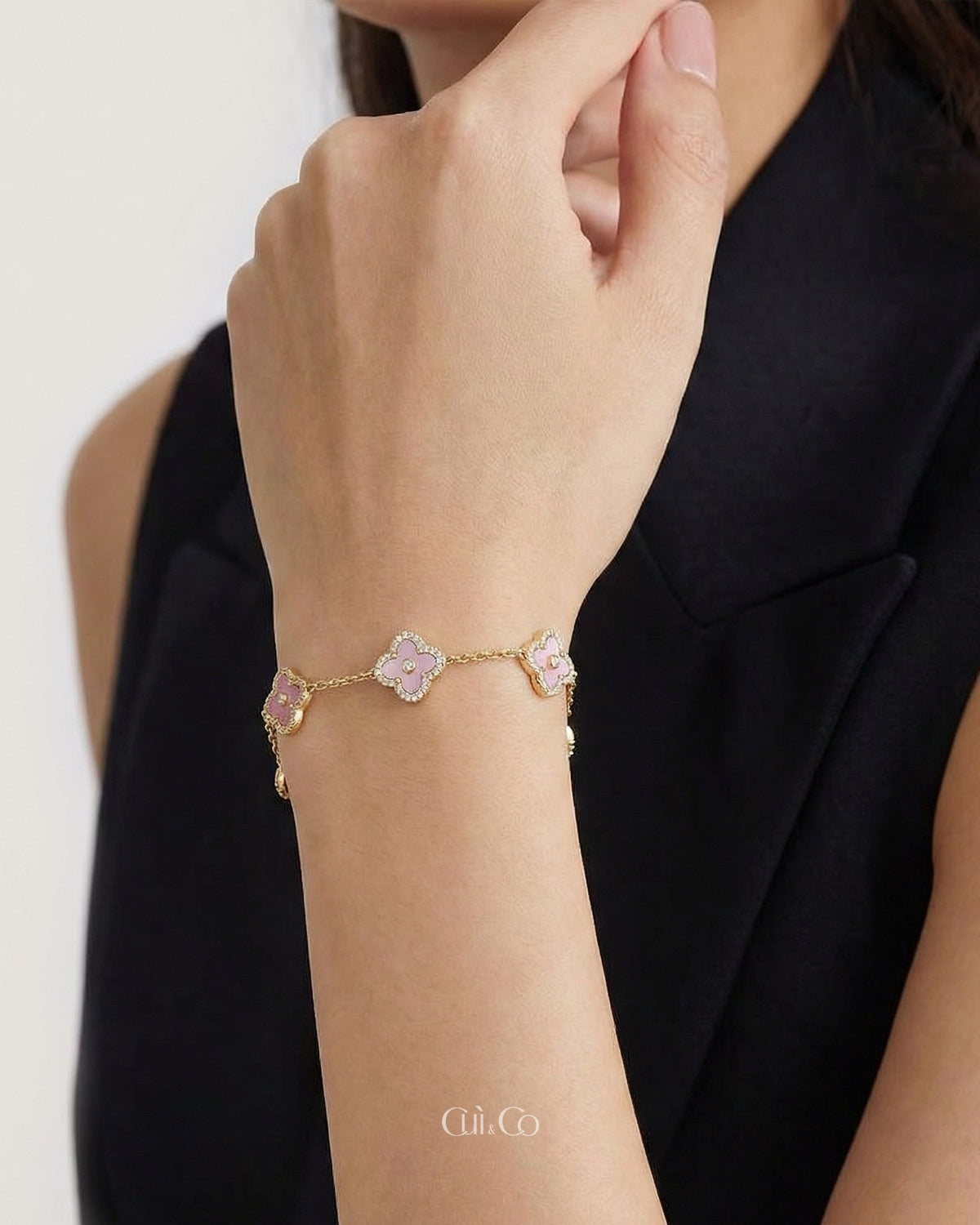 粉贝母四叶草手链 (Pink Pearl Clover of Luck Bracelet)