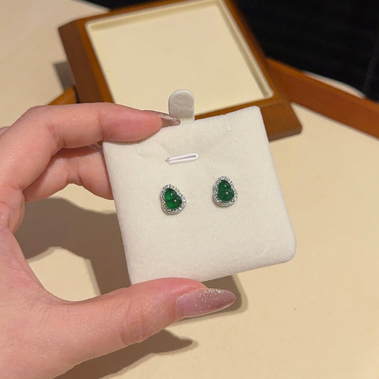 冰阳绿小葫芦翡翠耳钉 (Sunny Jade Gourd Earrings)