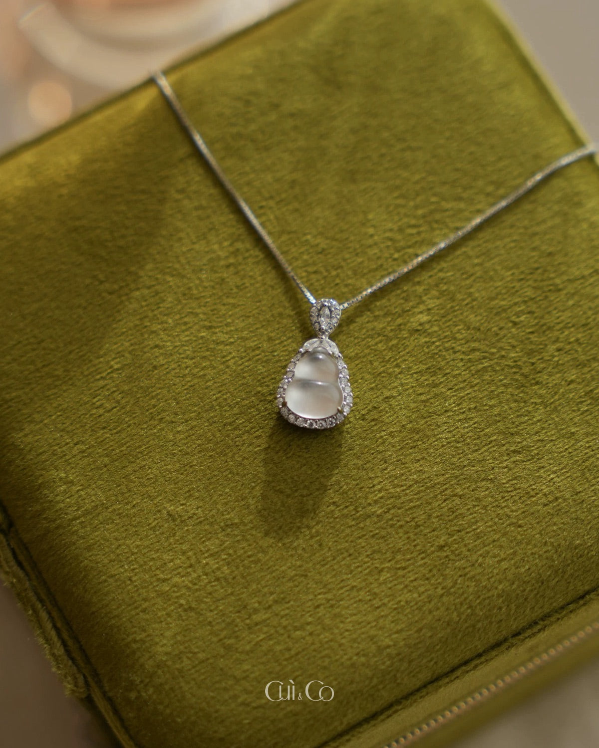 刚白葫芦｜Aqua White Grace Gourd Necklace