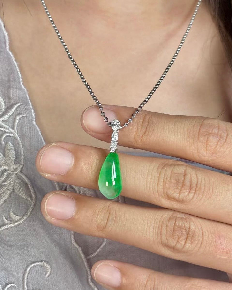 玻璃种飘翠福瓜翡翠吊坠｜Glass Jade Floating Green Gourd Burmese Jade