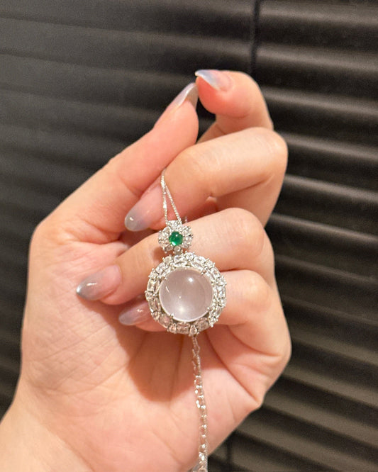 水沫玉鸽子蛋项链 (Aquagel Egg Pendant Necklace)