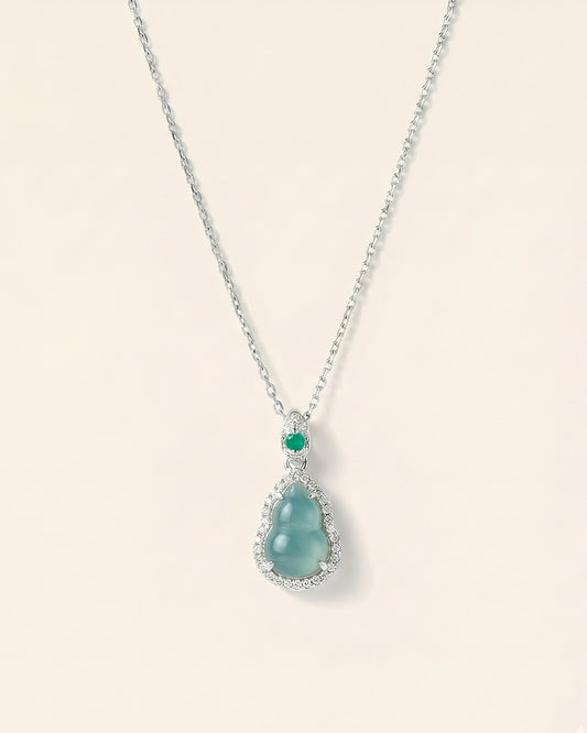 冰蓝葫芦翡翠 ｜Icy Blue Jade Gourd Necklace