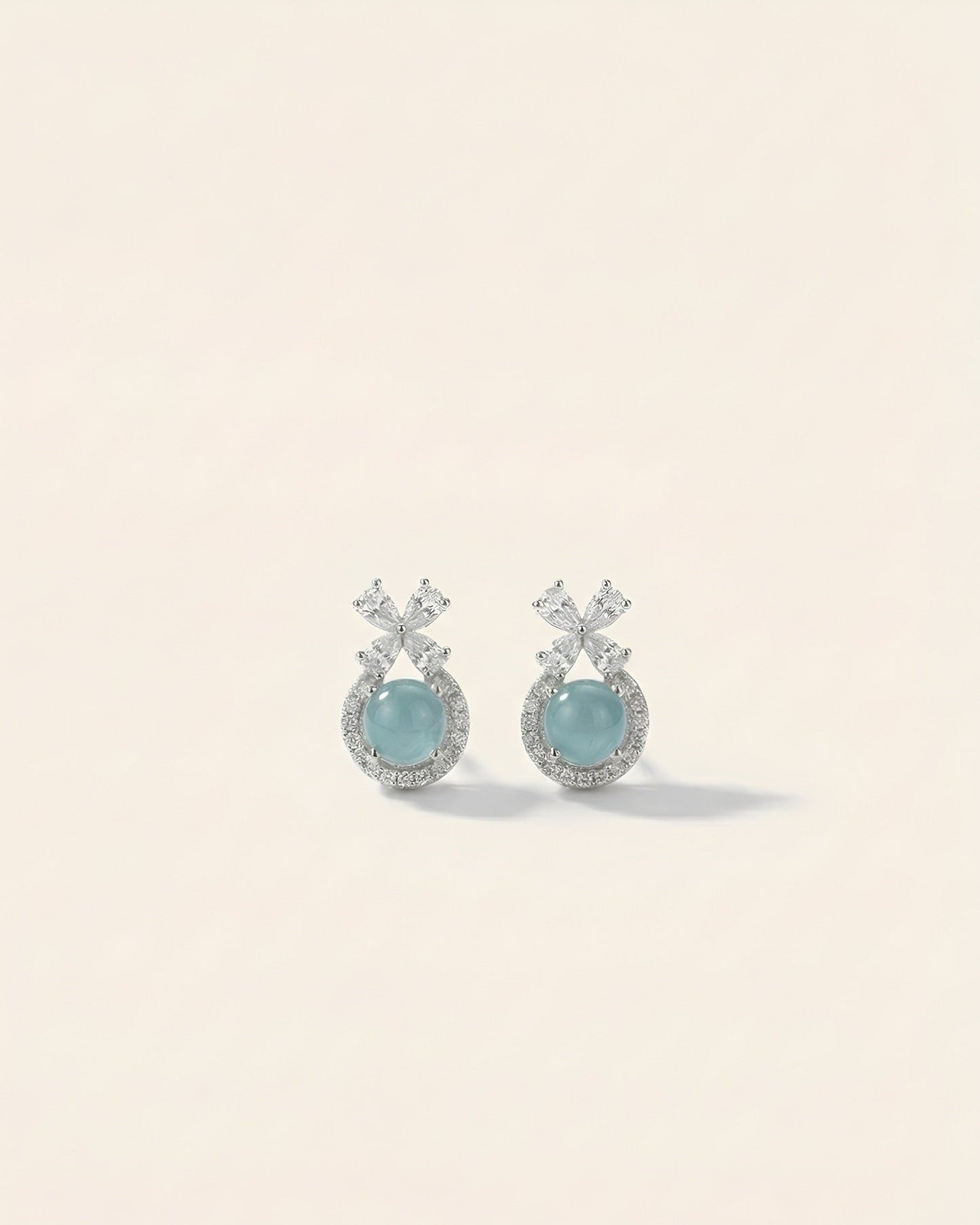 冰蓝蝴蝶蛋面翡翠耳钉｜Icy Blue Serenity Cabochon Earrings