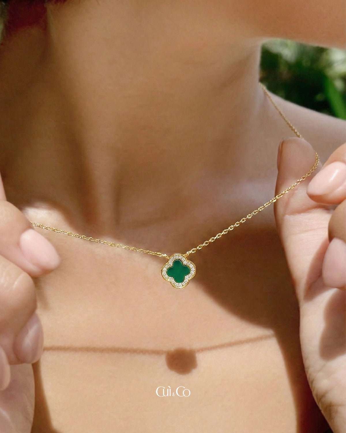 双面翡翠绿叶草项链 | Double-Sided Green Clover Necklace