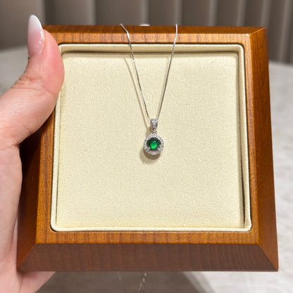 阳绿小蛋面翡翠项链  (Icy Green Harmony Cabochon Necklace)