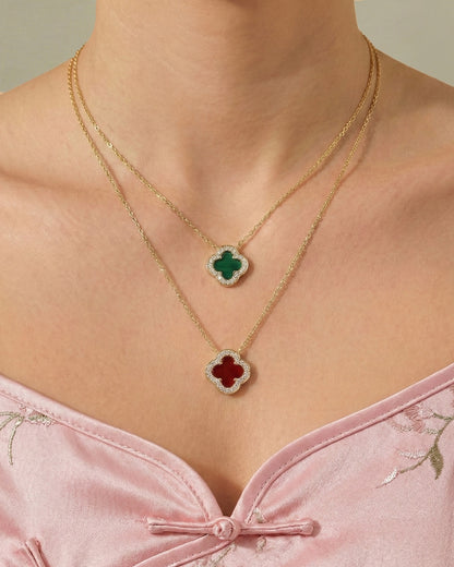 双面红玉髓叶草项链 | Double-Sided Red Clover Necklace