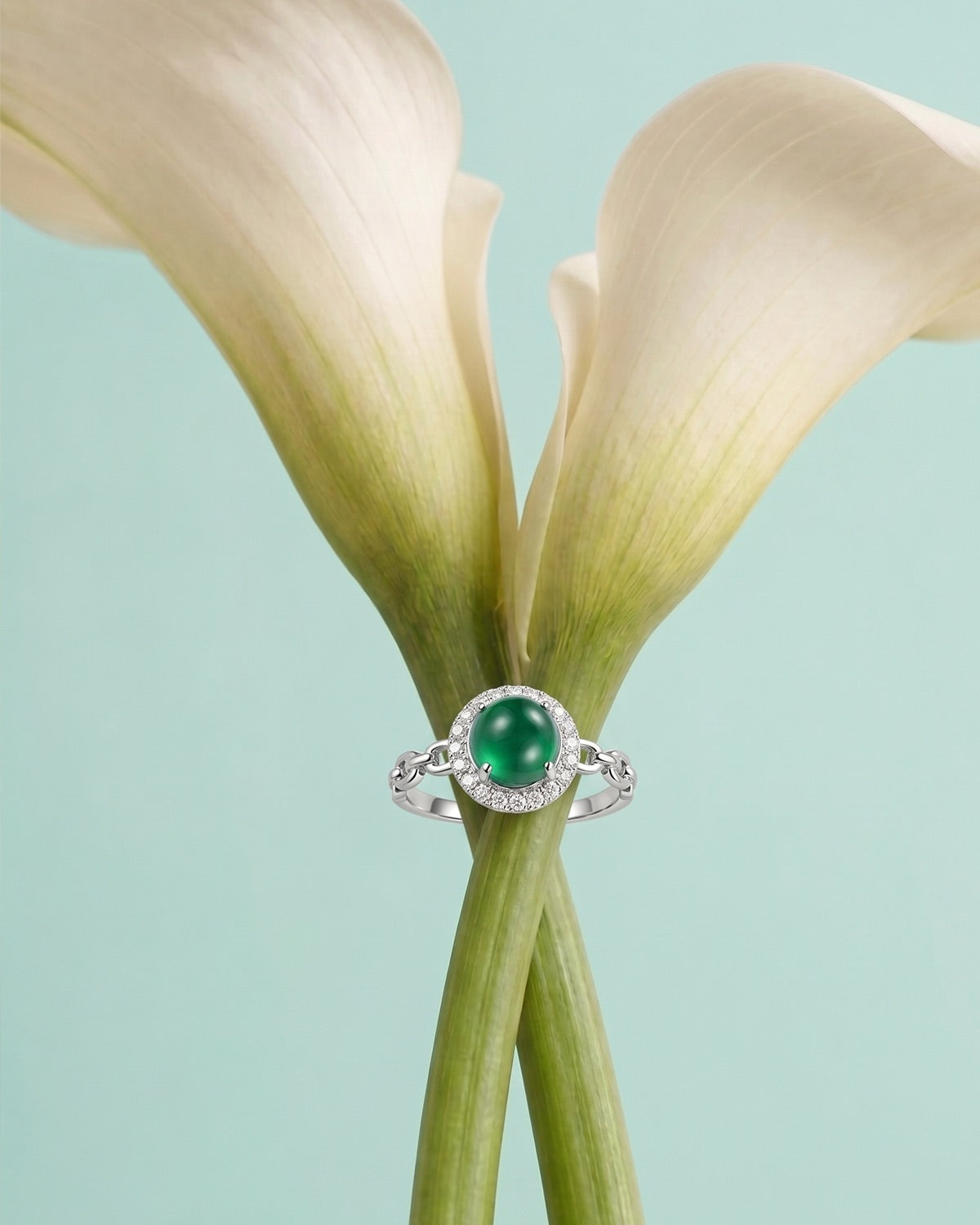 冰翠绿翡翠戒指 ｜Verdant Halo Jade Ring