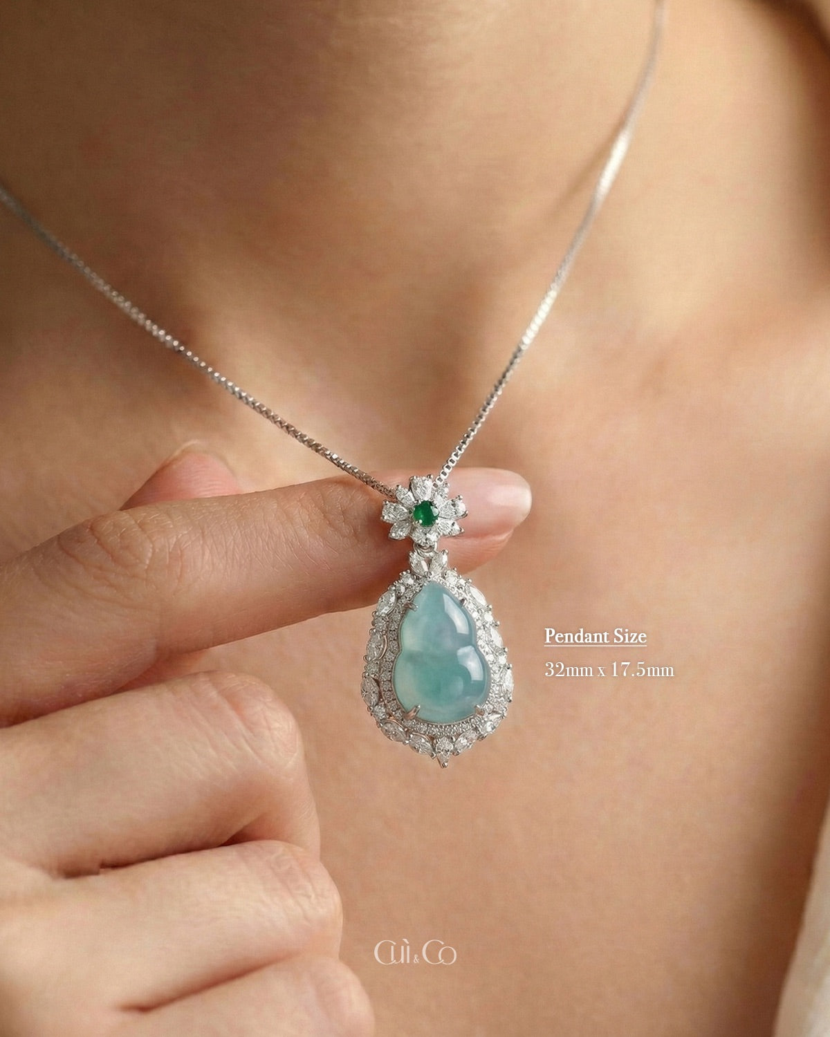 高冰蓝大葫芦翡翠｜Blue Fortune Jade Gourd Necklace