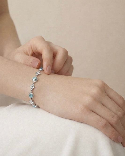 冰露四叶草翡翠 | Icy Dew Clover Jadeite Bracelet