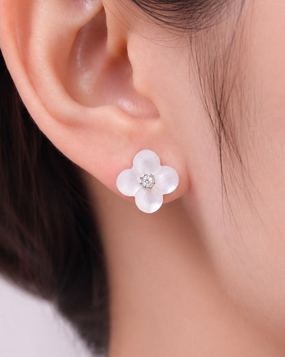 Bloom Stud Earrings – Ivory