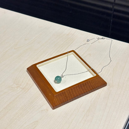 绿飘花翡翠小球项链 (Green Mist Jade Sphere Necklace)
