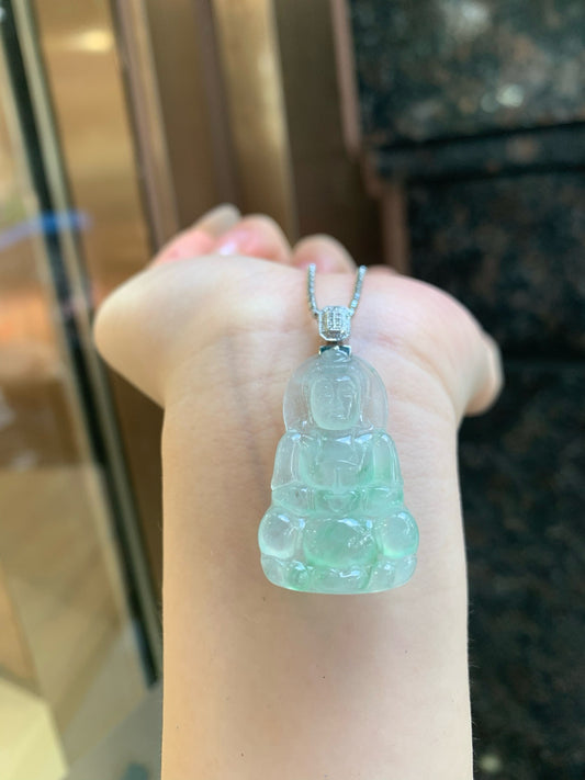 冰种飘绿观音翡翠吊坠｜Icy Floating Green Guanyin Jade Necklace