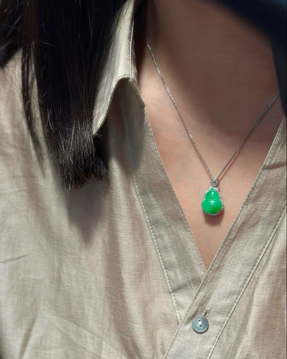 冰阳绿葫芦翡翠吊坠｜Imperial Green Gourd Burmese Jade