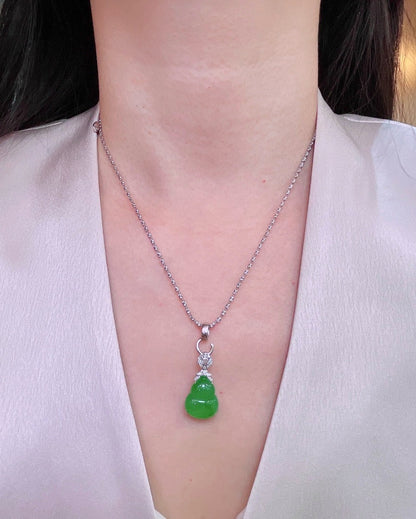 浓阳翠葫芦翡翠吊坠｜Vivid Imperial Green Gourd Burmese Jade