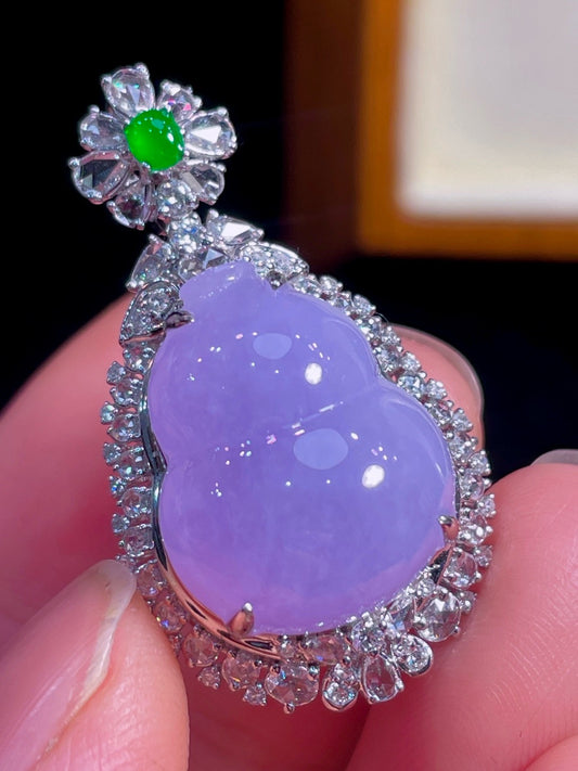 浓春紫葫芦翡翠吊坠｜Rich Spring Lavender Gourd Burmese Jade