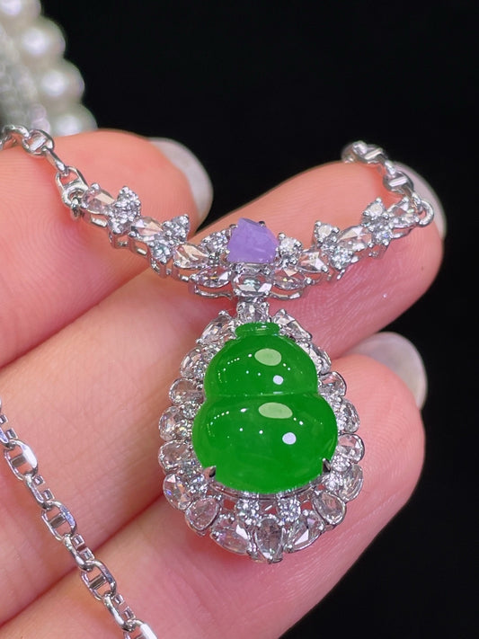 冰胶浓阳绿葫芦翡翠锁骨链｜Icy Translucent Rich Apple Green Gourd Burmese Jade Necklace