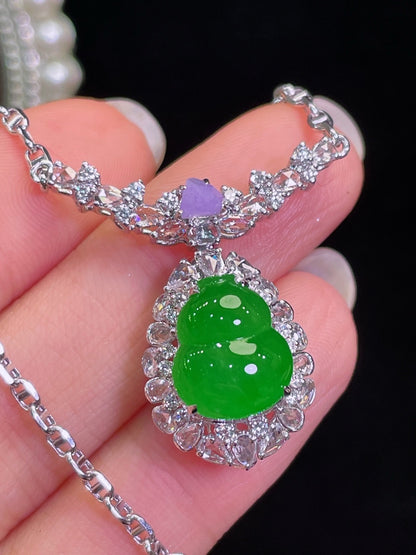 冰胶浓阳绿葫芦翡翠锁骨链｜Icy Translucent Rich Apple Green Gourd Burmese Jade Necklace