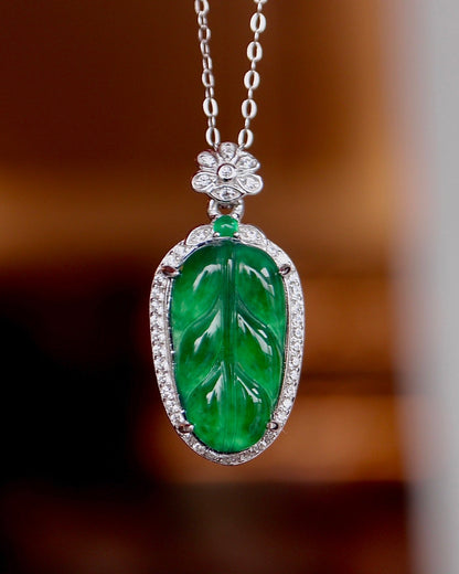 满绿翡翠叶子项链 (Full Green Jade Leaf Necklace)