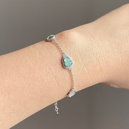 冰蓝葫芦翡翠手链 (Icy Blue Serenity Gourd Bracelet)