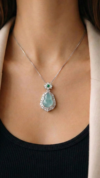 高冰蓝葫芦翡翠｜Blue Fortune Jade Gourd Necklace