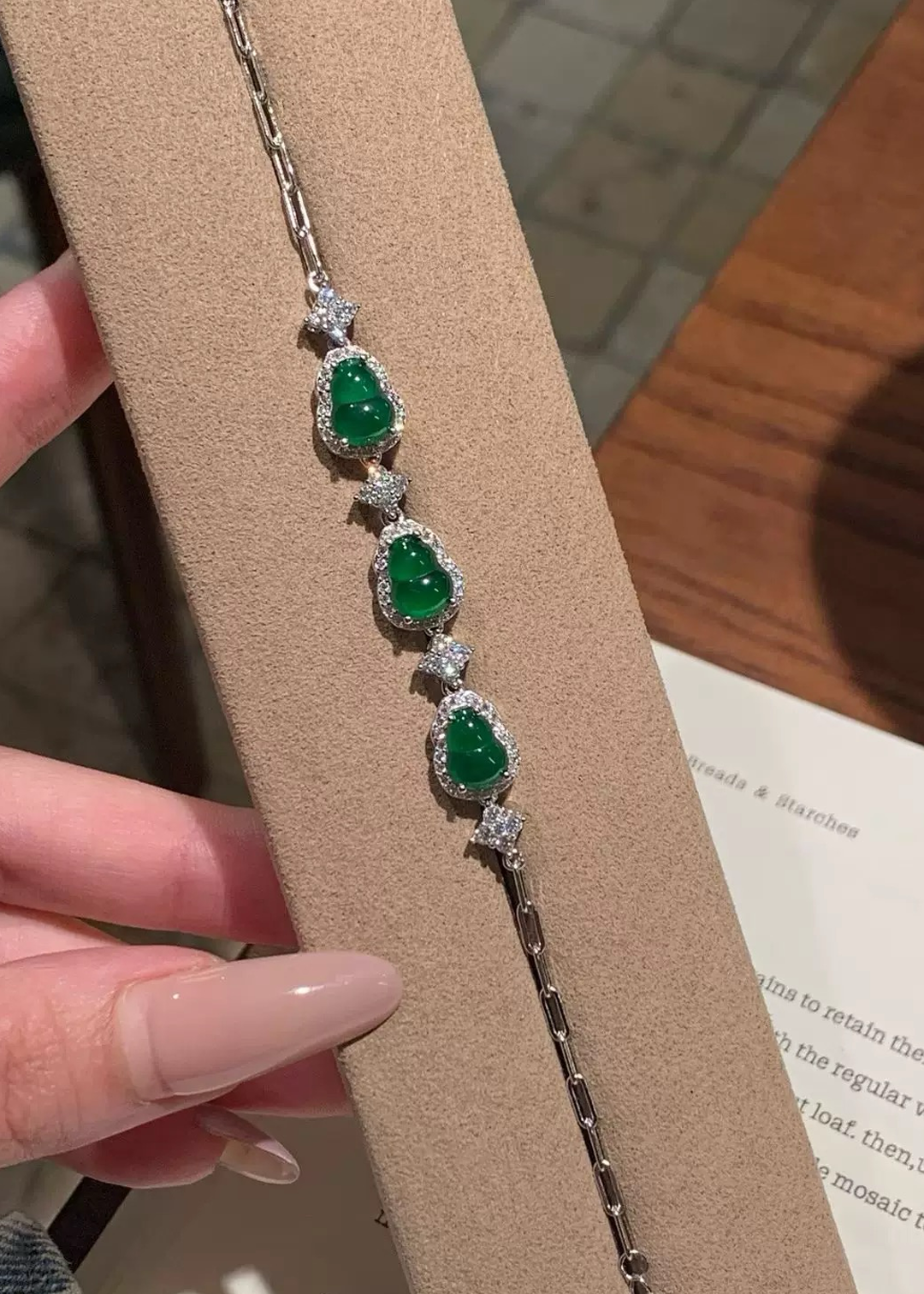 三福阳绿翡翠手链｜Triple Blessing Green Gourd Bracelet – Cui&Co