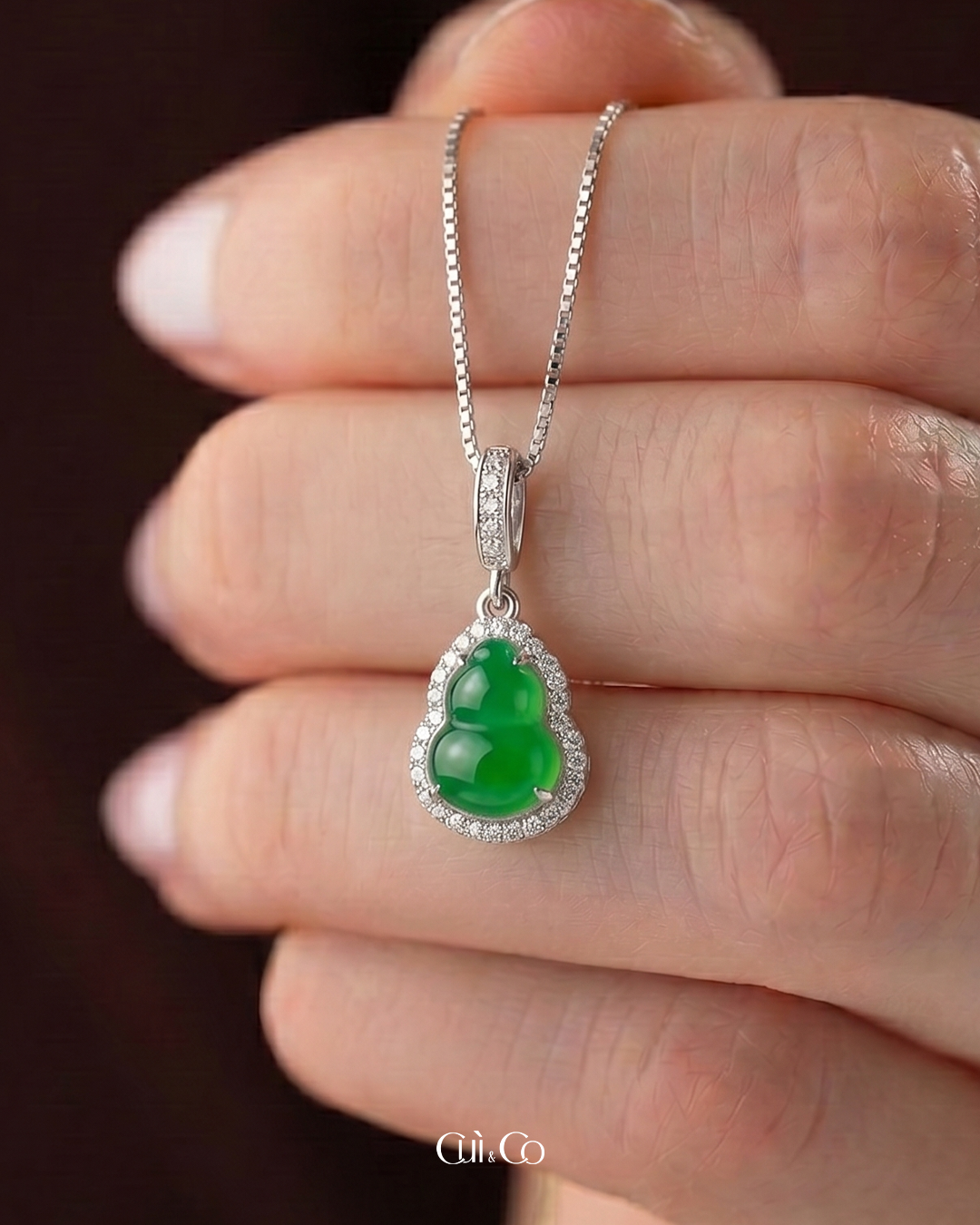 冰辣绿葫芦翡翠｜Icy Spring Gourd Jade Necklace