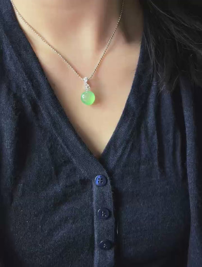 冰胶木纳桃子翡翠吊坠｜Icy Mu-Na Peach Burmese Jade